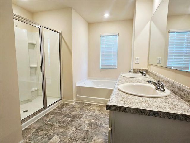 306 Walnut Grove Way, Pendergrass, GA 30567