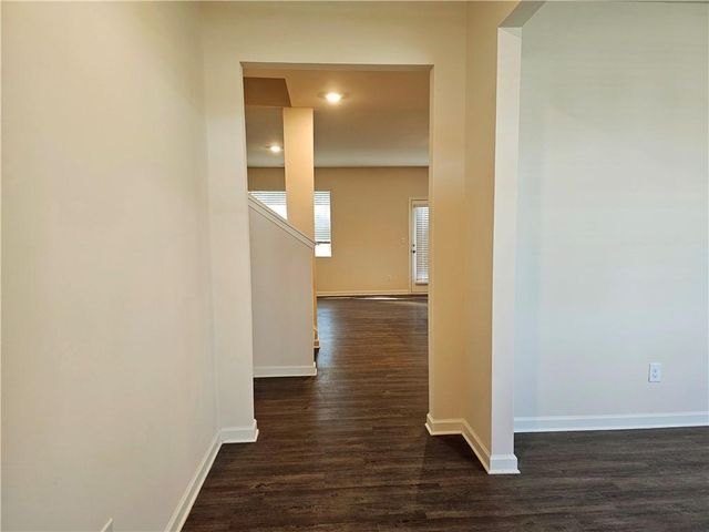306 Walnut Grove Way, Pendergrass, GA 30567