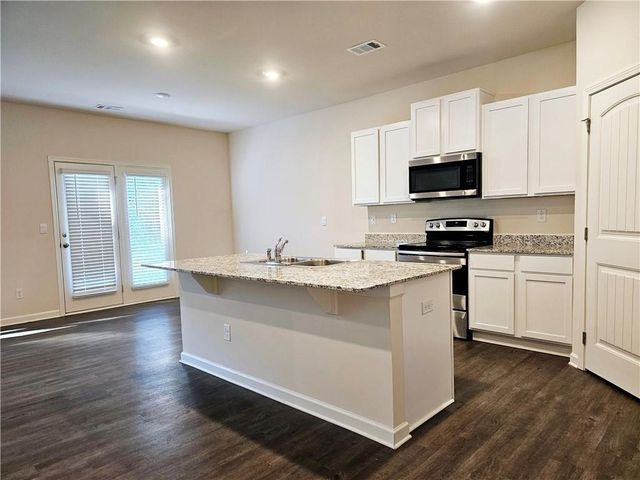 306 Walnut Grove Way, Pendergrass, GA 30567