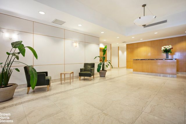 250 E 30th St Apt 3C, New York City, NY 10016