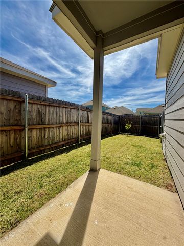 5664 Shore Point Trail, Fort Worth, TX 76119