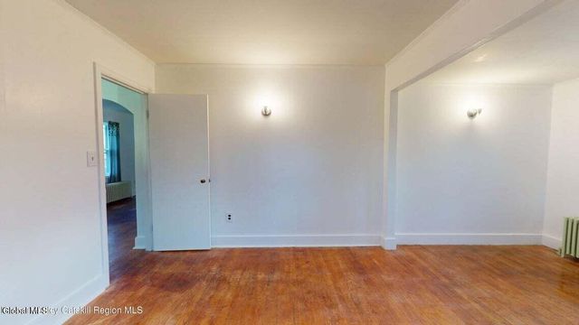 50 Kings Road, Coxsackie, NY 12051