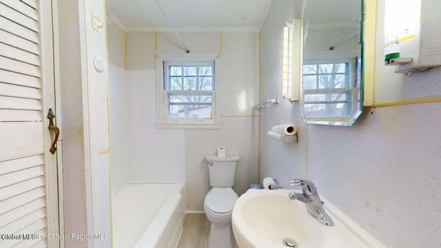 50 Kings Road, Coxsackie, NY 12051