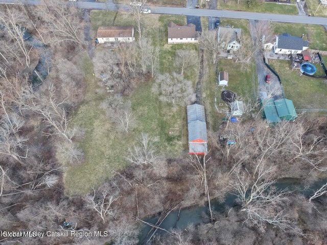 50 Kings Road, Coxsackie, NY 12051