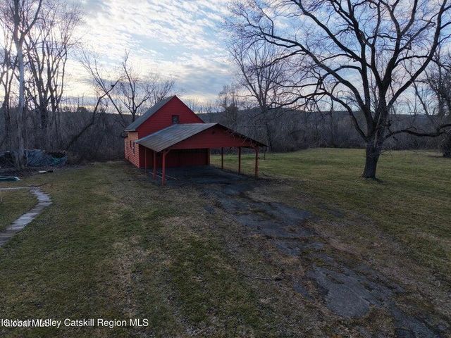 50 Kings Road, Coxsackie, NY 12051