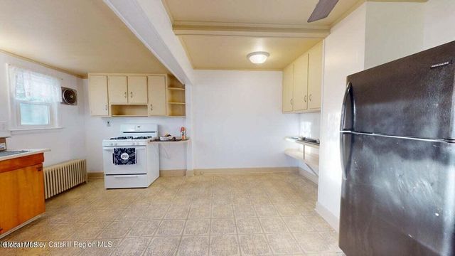 50 Kings Road, Coxsackie, NY 12051