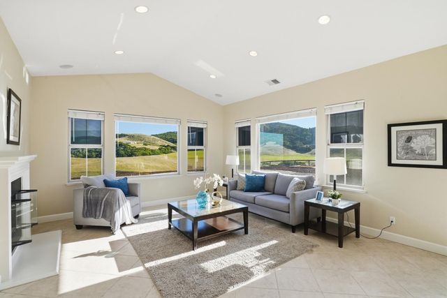 979 Via Rodriguez, San Juan Bautista, CA 95045