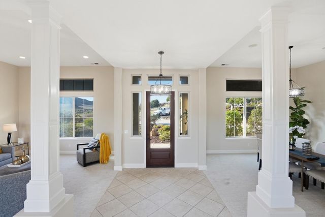 979 Via Rodriguez, San Juan Bautista, CA 95045