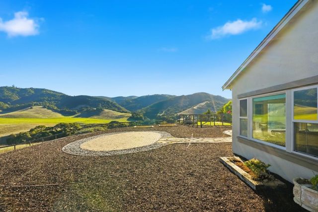 979 Via Rodriguez, San Juan Bautista, CA 95045