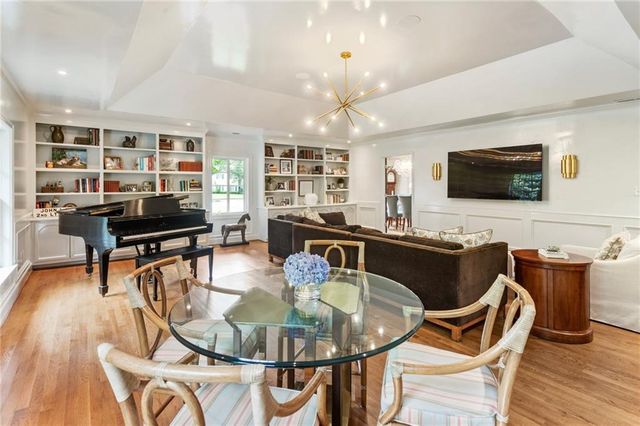 3798 Castlegate Drive, Atlanta, GA 30327