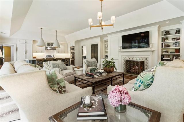 3798 Castlegate Drive, Atlanta, GA 30327