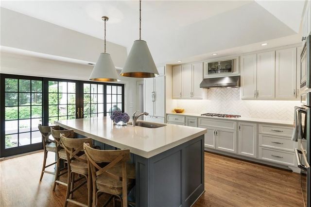 3798 Castlegate Drive, Atlanta, GA 30327