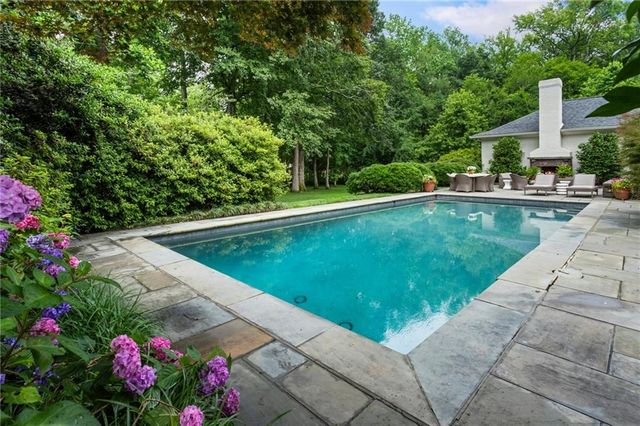 3798 Castlegate Drive, Atlanta, GA 30327