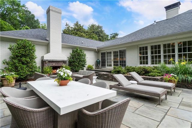 3798 Castlegate Drive, Atlanta, GA 30327