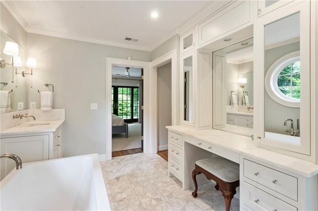 3798 Castlegate Drive, Atlanta, GA 30327