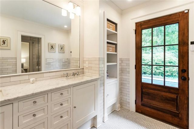 3798 Castlegate Drive, Atlanta, GA 30327