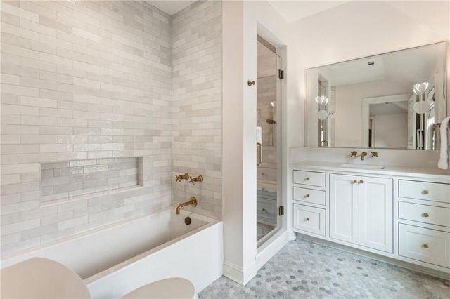 3798 Castlegate Drive, Atlanta, GA 30327