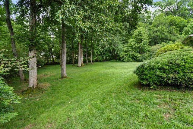 3798 Castlegate Drive, Atlanta, GA 30327