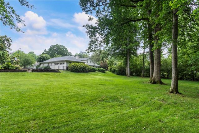 3798 Castlegate Drive, Atlanta, GA 30327