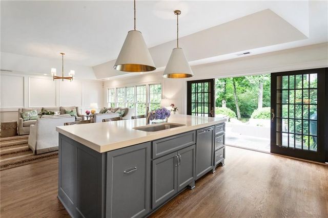 3798 Castlegate Drive, Atlanta, GA 30327