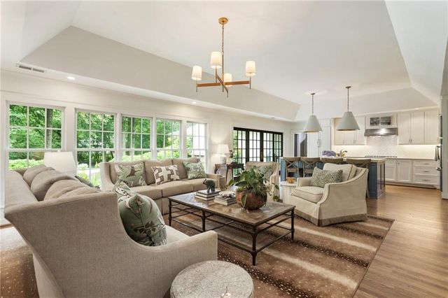 3798 Castlegate Drive, Atlanta, GA 30327