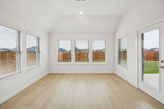 488 Hundred Acre Drive, Waxahachie, TX 75165