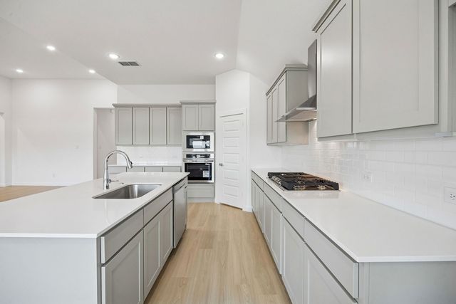 488 Hundred Acre Drive, Waxahachie, TX 75165