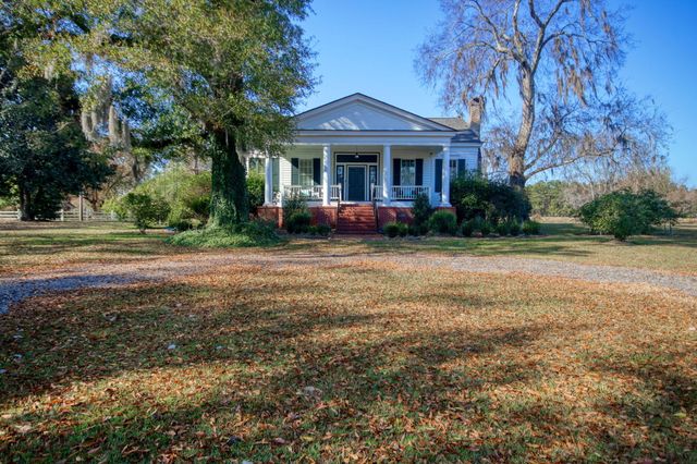 10463 County Line Road, Hemingway, SC 29554
