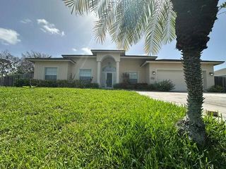 3125 SW Savona Boulevard, Port St. Lucie, FL 34953