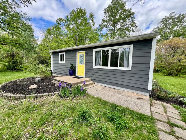 5860 Aho Drive, Avon, IN 46123
