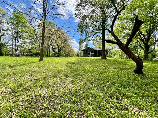 5860 Aho Drive, Avon, IN 46123