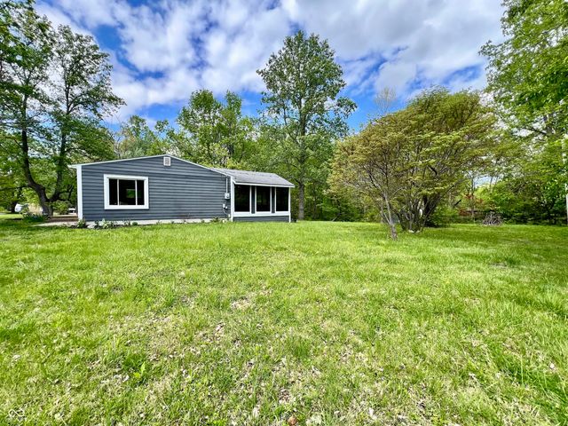 5860 Aho Drive, Avon, IN 46123
