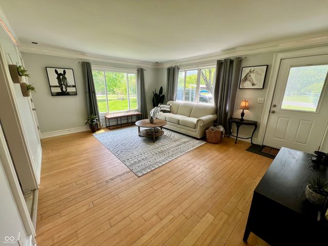 5860 Aho Drive, Avon, IN 46123
