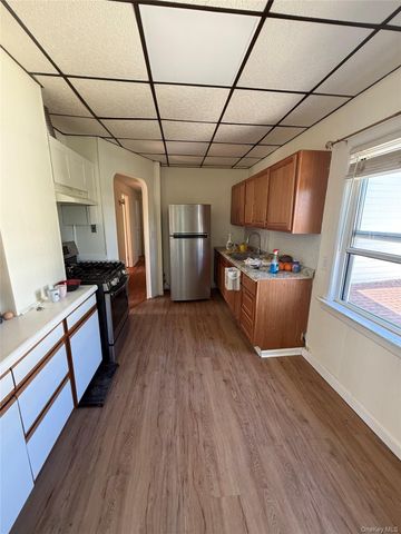 2528 Poplar Street, Bronx, NY 10461