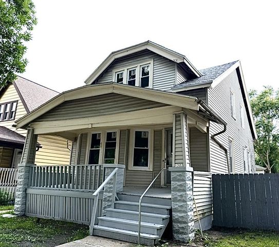 1323 S 37th STREET, Milwaukee, WI 53215