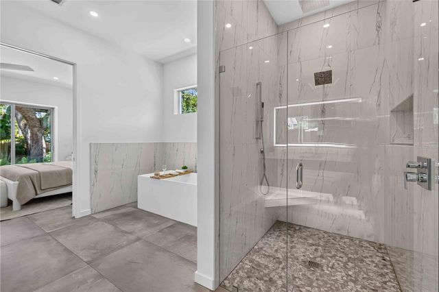 2419 HILLVIEW STREET, Sarasota, FL 34239