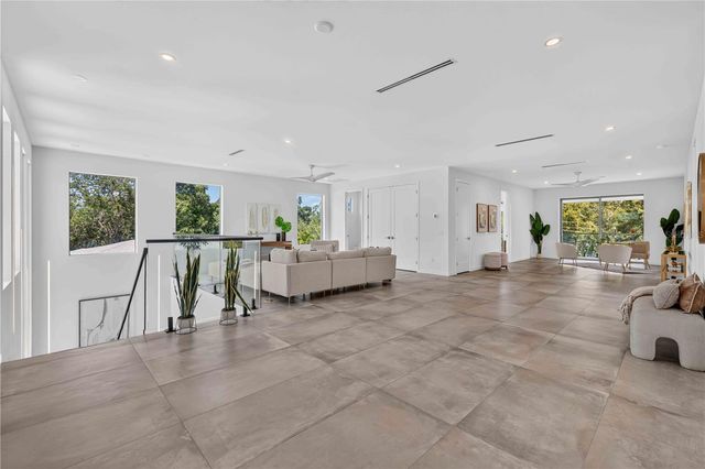 2419 HILLVIEW STREET, Sarasota, FL 34239