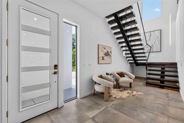 2419 HILLVIEW STREET, Sarasota, FL 34239