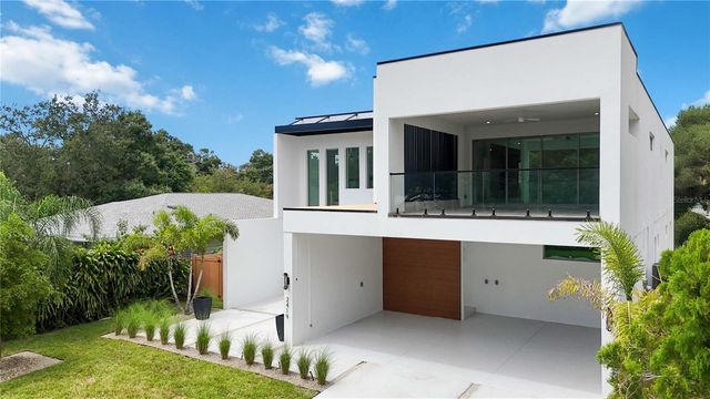 2419 HILLVIEW STREET, Sarasota, FL 34239