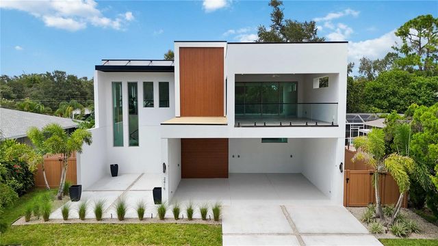 2419 HILLVIEW STREET, Sarasota, FL 34239
