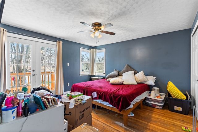 17 Vineyard St, Worcester, MA 01603