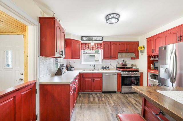578 Tipton Avenue NW, Elk River, MN 55330