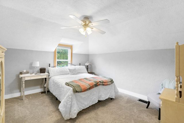 578 Tipton Avenue NW, Elk River, MN 55330