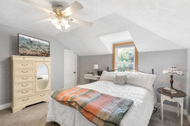 578 Tipton Avenue NW, Elk River, MN 55330