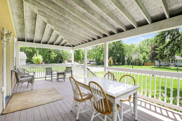 578 Tipton Avenue NW, Elk River, MN 55330