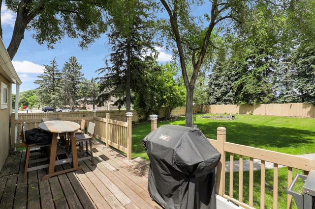 578 Tipton Avenue NW, Elk River, MN 55330
