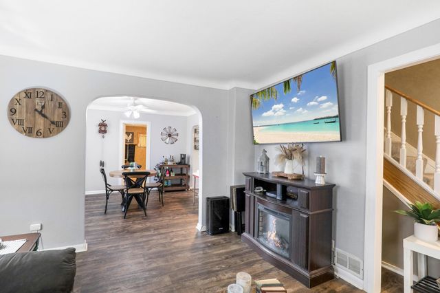 578 Tipton Avenue NW, Elk River, MN 55330