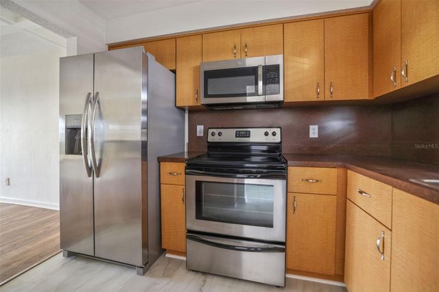 4420 37TH STREET S 9, St Petersburg, FL 33711
