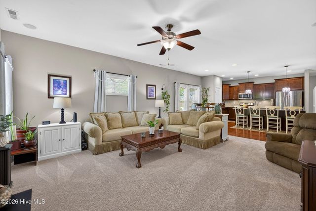 99 Thomas Lane, Hampstead, NC 28443