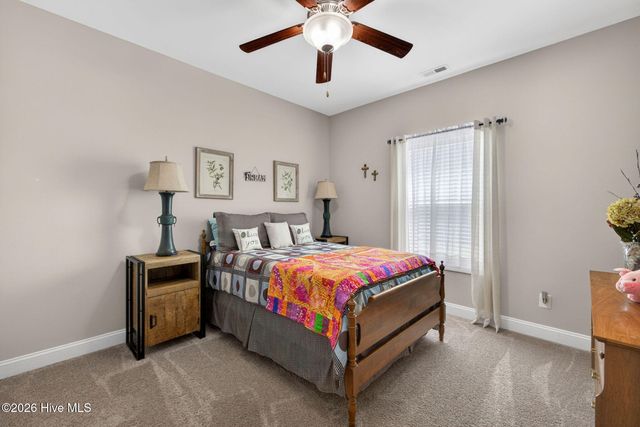 99 Thomas Lane, Hampstead, NC 28443